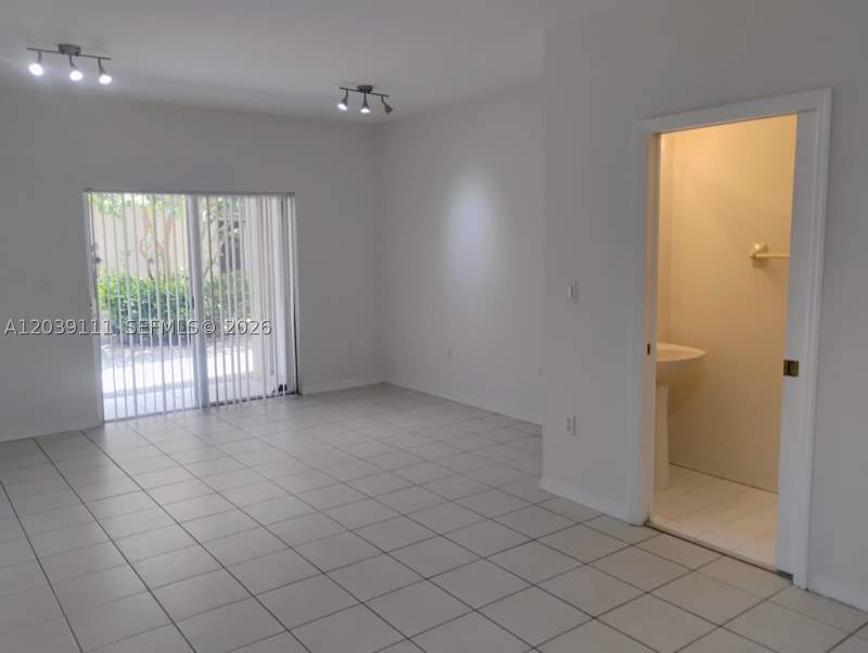 2 bedroom Condominium at 5725 NW 114th Path 107, Las Brisas At Doral Condo, Doral — photo 3