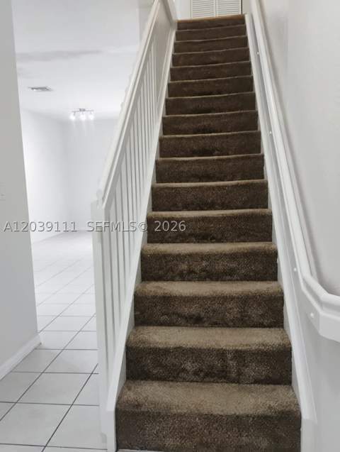 5725 NW 114th Path 107, Doral FL - photo 6 of 12