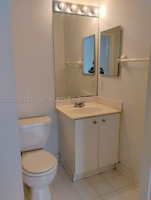 5725 NW 114th Path 107, Doral FL - photo 9 of 12
