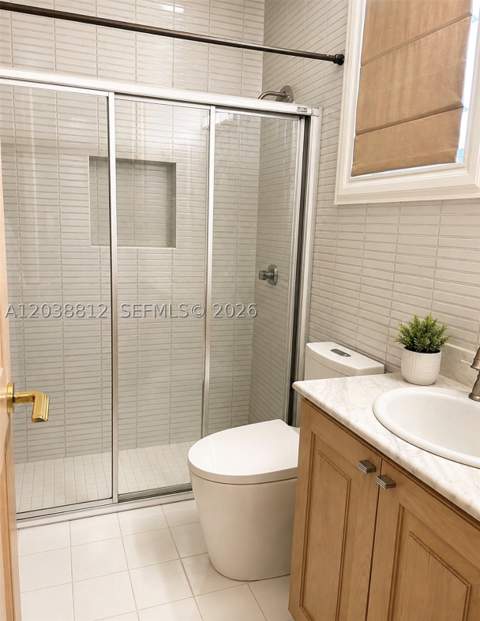 10395 SW 67th Ave, Pinecrest FL - photo 9 of 47