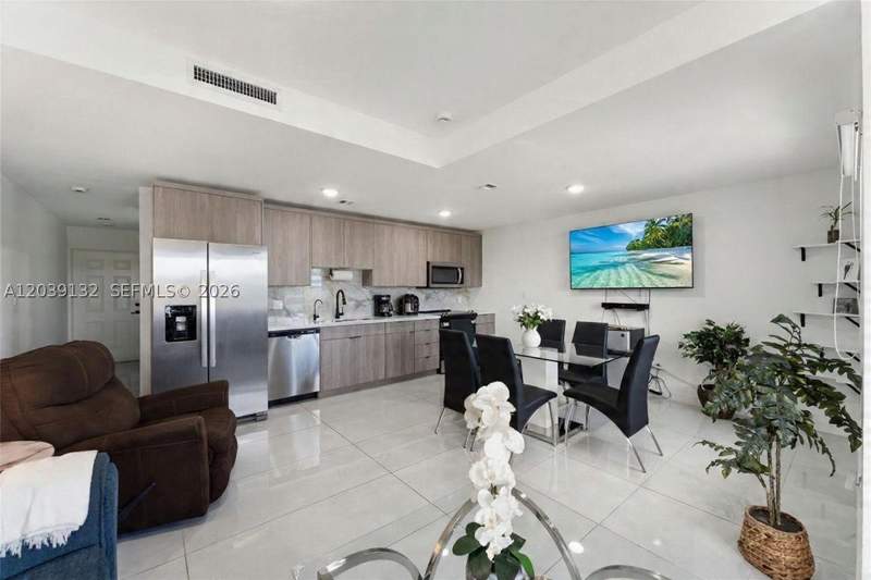 4 bedroom Townhouse at 14590 SW 260th St, Grandville Place, Homestead — photo 4