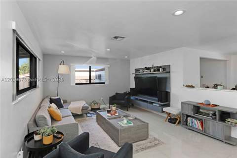 6751 SW 13th St, Miami FL - photo 7 of 41