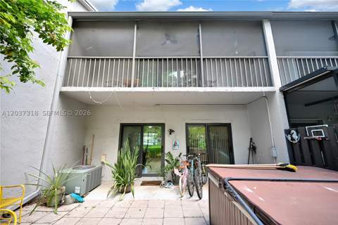 15561 SW 110th Ter, Miami FL - photo 14 of 39