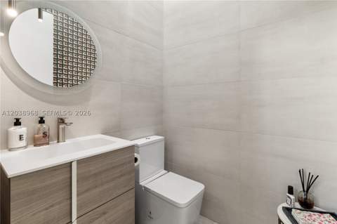 10261 NW 74th Ter, Doral FL - photo 15 of 43