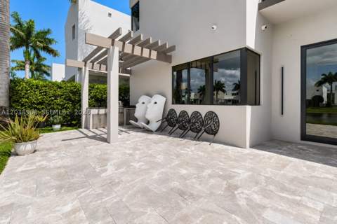10261 NW 74th Ter, Doral FL - photo 22 of 43