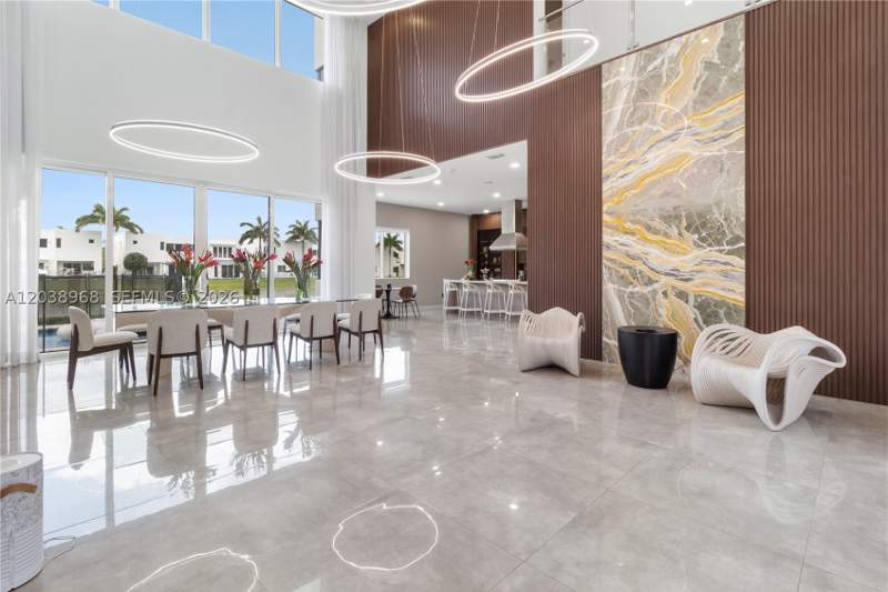 5 bedroom SingleFamilyResidence at 10261 NW 74th Ter, Doral Commons Residential, Doral — photo 3