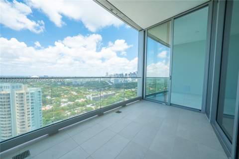175 SE 25th Rd 2704, Miami FL - photo 21 of 26