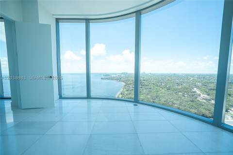 175 SE 25th Rd 2703, Miami FL - photo 11 of 24