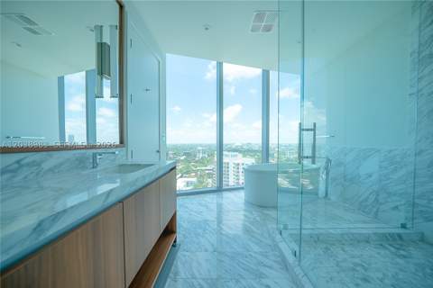 175 SE 25th Rd 2703, Miami FL - photo 15 of 24