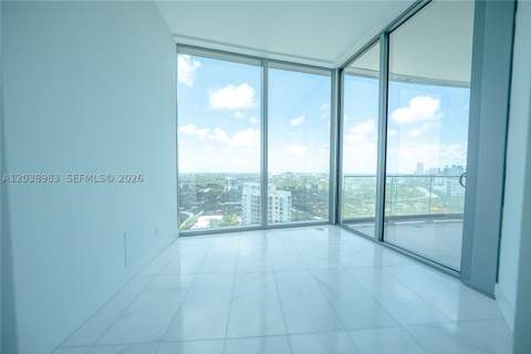 175 SE 25th Rd 2703, Miami FL - photo 18 of 24