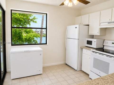 1044 S Independence Dr 1044L, Homestead FL - photo 8 of 24