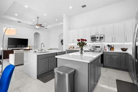 7563 SW 188th Ter, Cutler Bay FL - photo 11 of 55