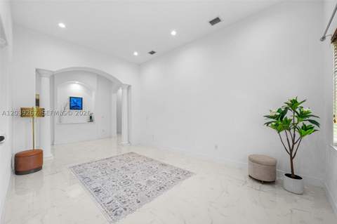 7563 SW 188th Ter, Cutler Bay FL - photo 17 of 55
