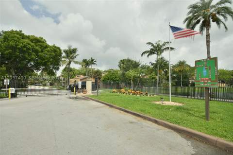 12978 SW 91st Pl, Miami FL - photo 9 of 84