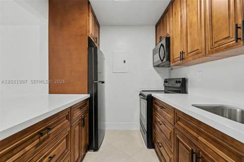 445 SW 11th St 102, Miami FL - photo 10 of 28