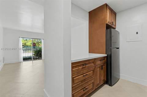 445 SW 11th St 102, Miami FL - photo 12 of 28