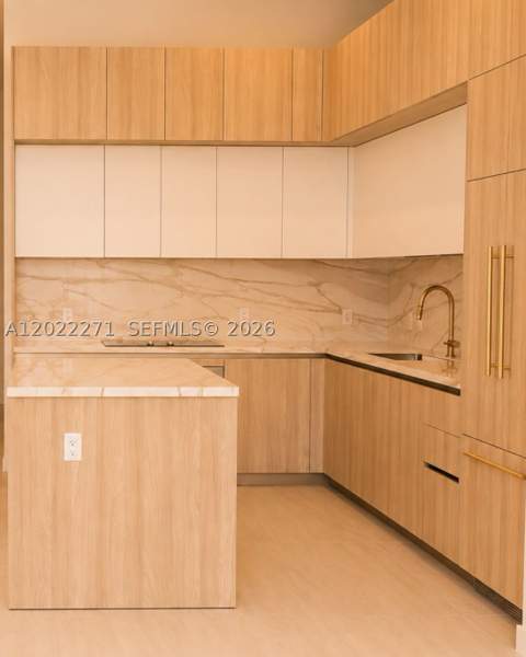 77 SE 5 St Uph03, Miami FL - photo 17 of 44