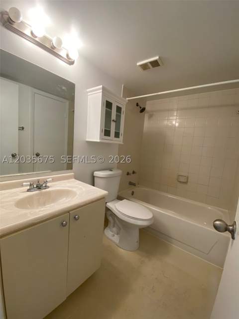 8600 SW 212th St 208, Cutler Bay FL - photo 10 of 22