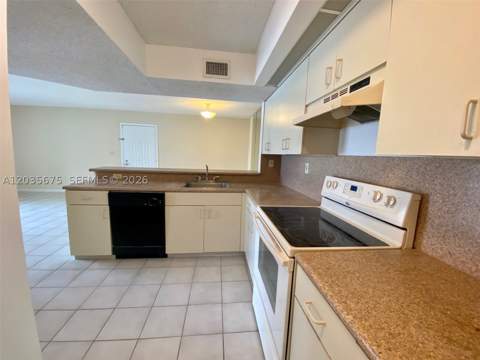 8600 SW 212th St 208, Cutler Bay FL - photo 6 of 22