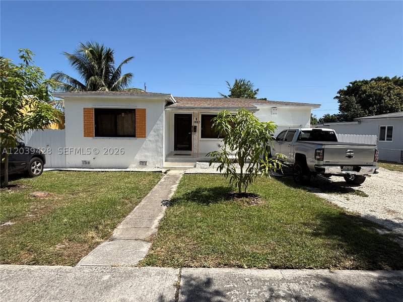 3 bedroom SingleFamilyResidence at 1880 NE 159th St, Fulford Homes, North Miami Beach — photo 3