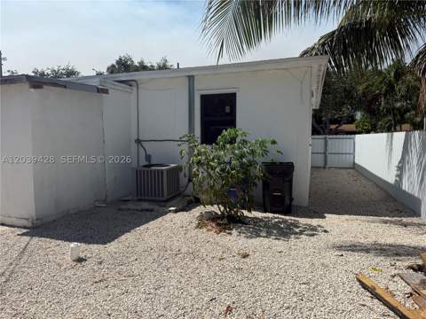 1880 NE 159th St, North Miami Beach FL - photo 7 of 16