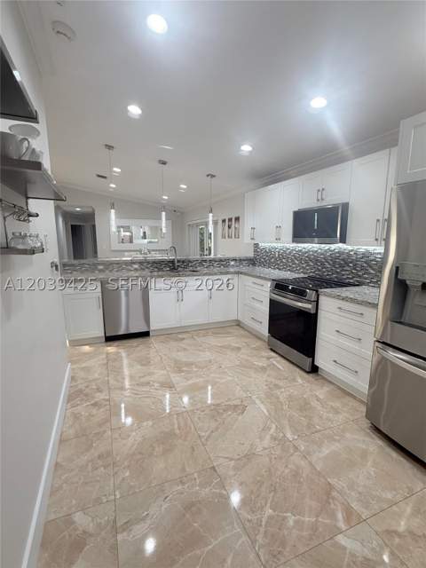 19331 NW 57th Ct, Miami FL - photo 10 of 38