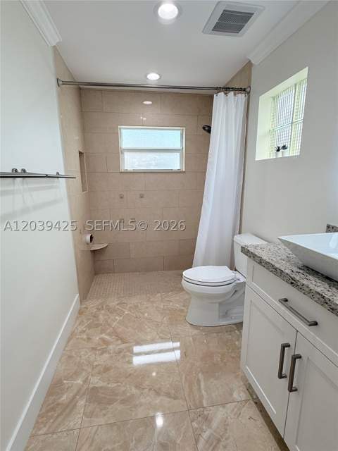 19331 NW 57th Ct, Miami FL - photo 14 of 38