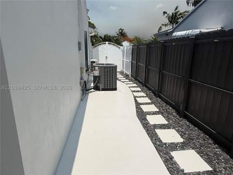19331 NW 57th Ct, Miami FL - photo 22 of 38