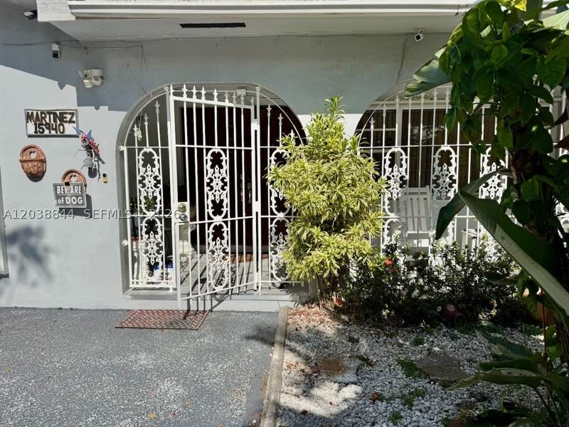 3 bedroom SingleFamilyResidence at 15940 NW 37th Pl, Venetian Gardens-Rev, Miami Gardens — photo 2