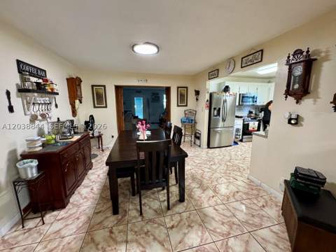 15940 NW 37th Pl, Miami Gardens FL - photo 6 of 27