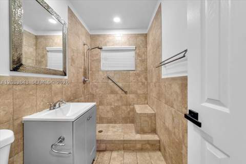 4719 E 8th Ct, Hialeah FL - photo 16 of 34
