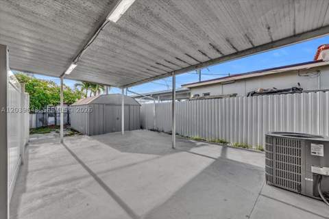4719 E 8th Ct, Hialeah FL - photo 22 of 34