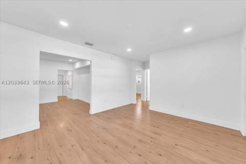 4719 E 8th Ct, Hialeah FL - photo 8 of 34