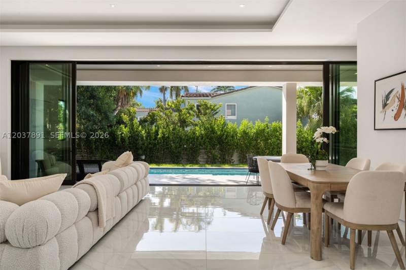 7 bedroom SingleFamilyResidence at 4430 Nautilus Dr, Nautilus Extension 2nd, Miami Beach — photo 3