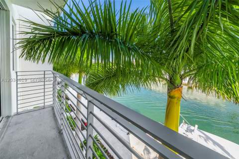 39 N Shore Dr, Miami Beach FL - photo 18 of 47