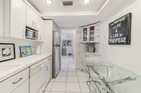 5001 Collins Ave 6E, Miami Beach FL - photo 20 of 54