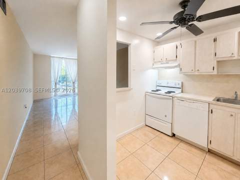 16851 NE 23rd Ave A308, North Miami Beach FL - photo 8 of 21