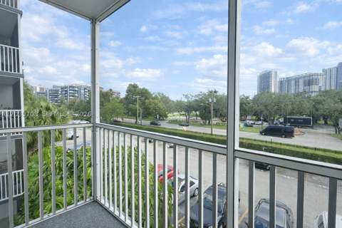 16851 NE 23rd Ave A308, North Miami Beach FL - photo 9 of 21