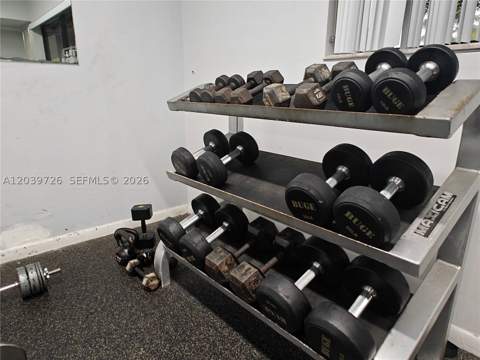 601 Ives Dairy Rd 101-8, Miami FL - photo 13 of 47