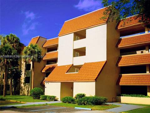 601 Ives Dairy Rd 101-8, Miami FL - photo 16 of 47