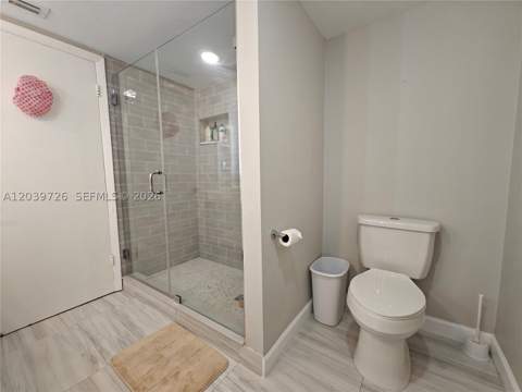 601 Ives Dairy Rd 101-8, Miami FL - photo 6 of 47