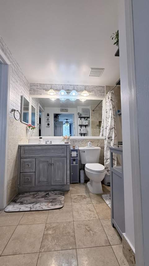 5077 NW 7th Street 914, Miami FL - photo 16 of 46
