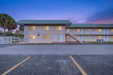 505 NW 177th St 103, Miami Gardens FL - photo 18 of 31