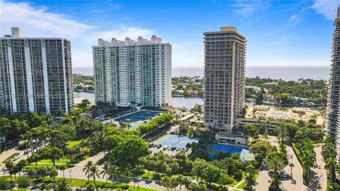 20191 E Country Club Dr 803, Aventura FL - photo 16 of 92