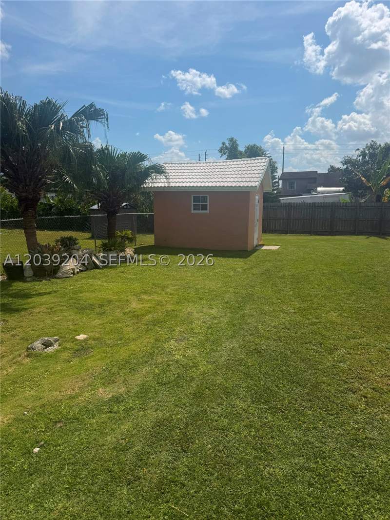 3 bedroom SingleFamilyResidence at 12150 SW 213th Ter, Dixie Pines 2nd Rev, Miami — photo 5
