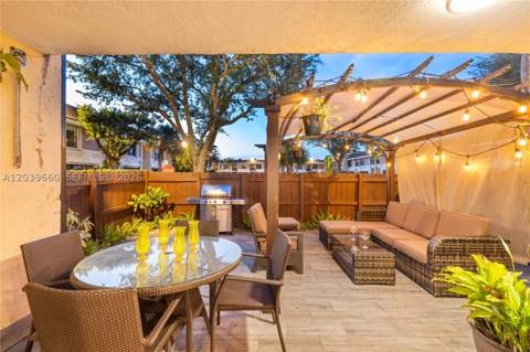 2771 NE 164th St 12, North Miami Beach FL - photo 11 of 50