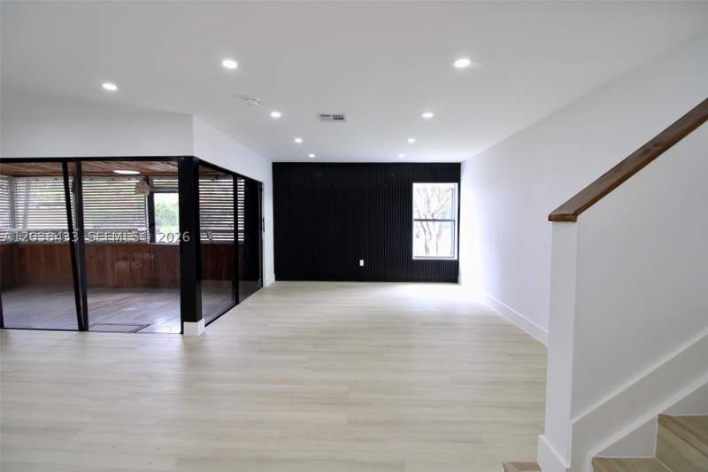 3 bedroom SingleFamilyResidence at 21808 SW 99th Ave, Lakes By The Bay Sec 2, Cutler Bay — photo 4