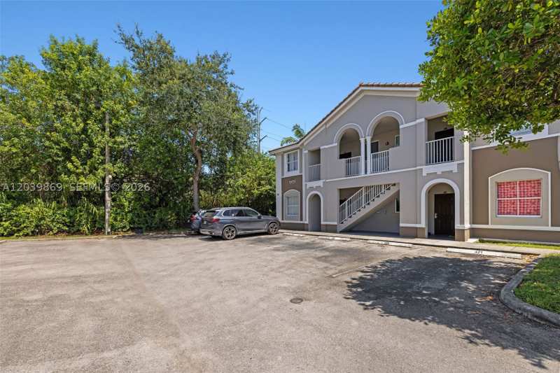 3 bedroom Condominium at 1692 SE 29th Ct 205, Shoma Condo At Keyscove C, Homestead — photo 1