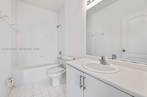 1692 SE 29th Ct 205, Homestead FL - photo 8 of 25