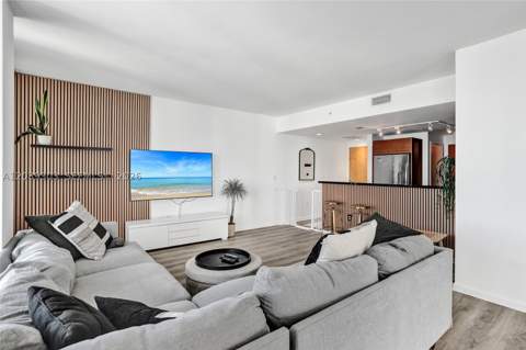 244 Biscayne Blvd 3409, Miami FL - photo 11 of 52